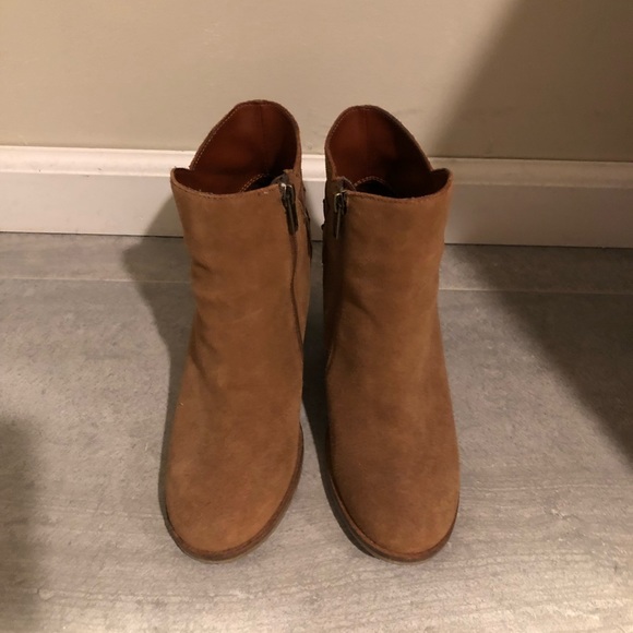 Fall boots - Picture 3 of 3